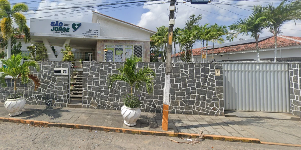 Clínica São Jorge — Fachada e entrada